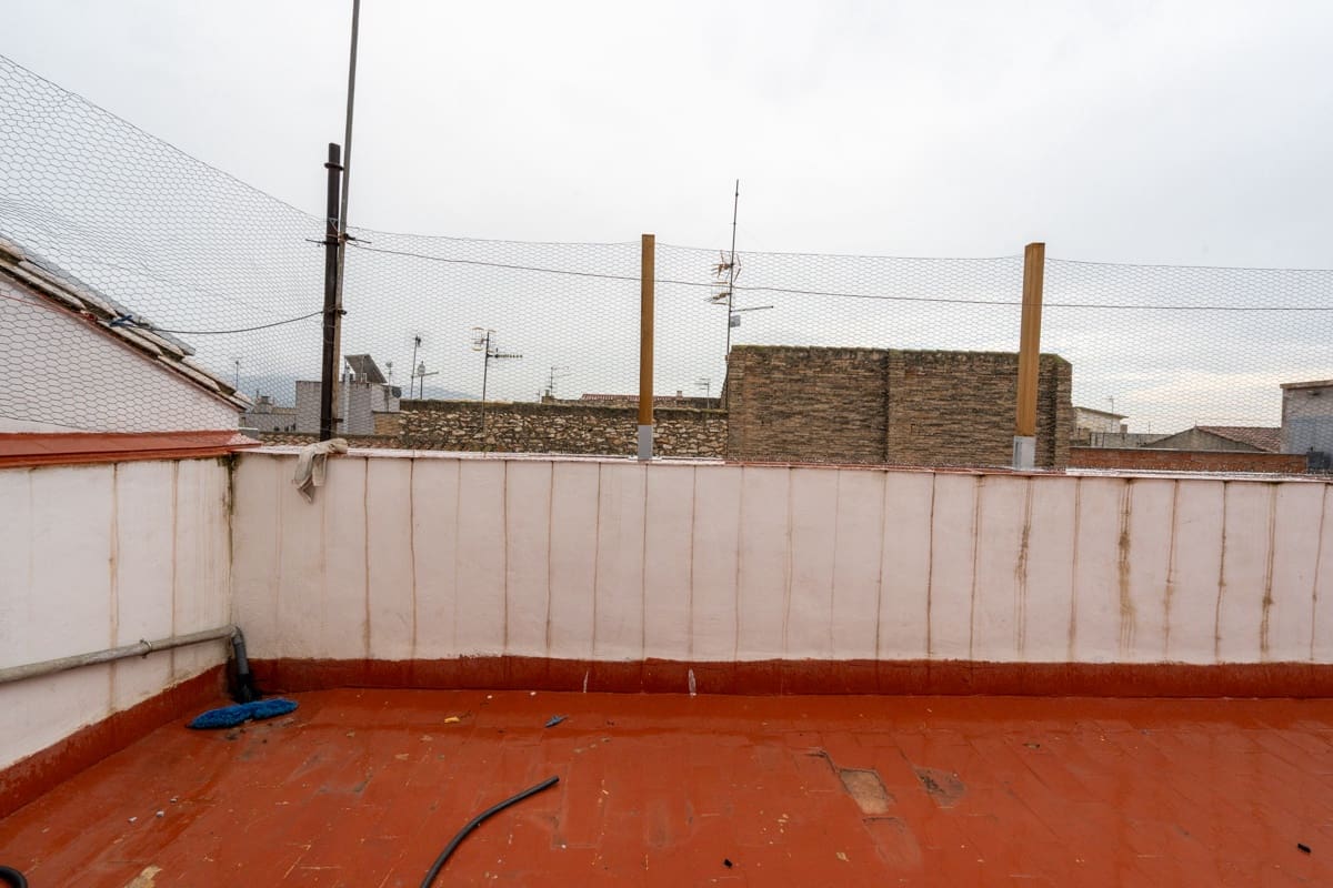 7 soveværelse Byhus til salg i Tortosa - € 140.000 (Ref: 9354541)