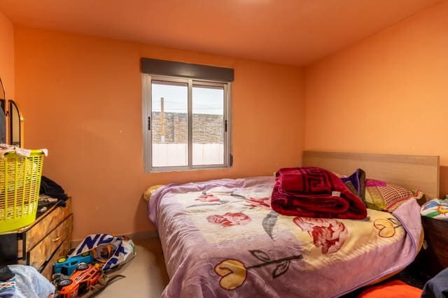 7 soveværelse Byhus til salg i Tortosa - € 140.000 (Ref: 9354541)