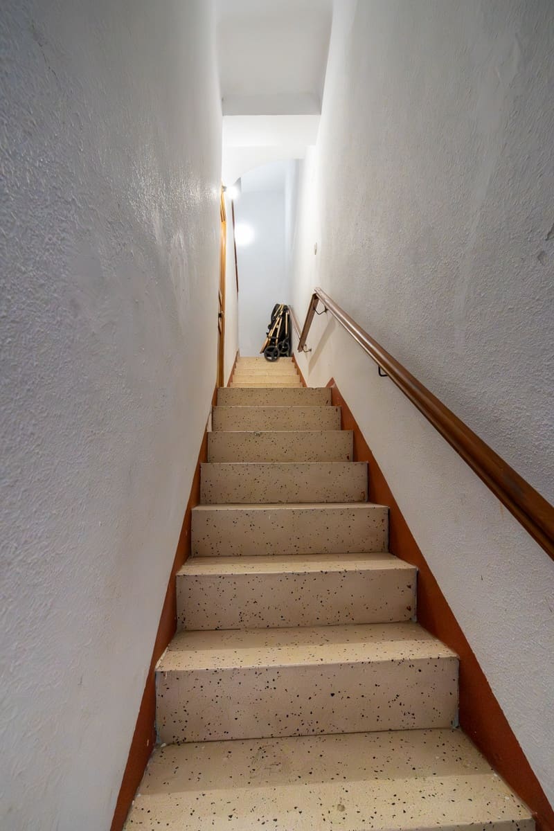 7 soveværelse Byhus til salg i Tortosa - € 140.000 (Ref: 9354541)