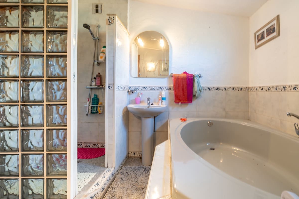 4 soverom Villa til salgs i Camp-redo - € 295 000 (Ref: 9421752)