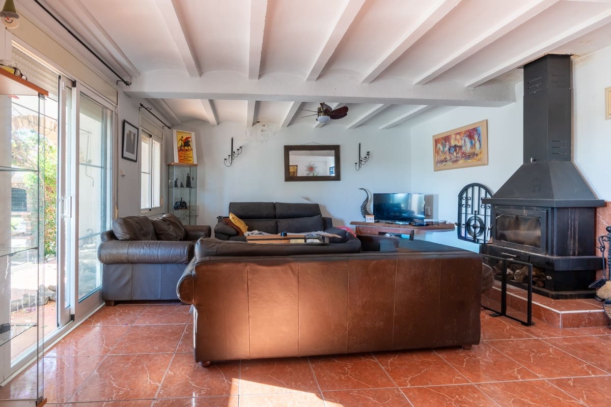 4 soverom Villa til salgs i Camp-redo - € 295 000 (Ref: 9421752)