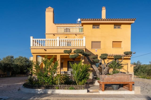 Chalet de 10 habitaciones en Camarles en venta - 621.000 € (Ref: 9432600)