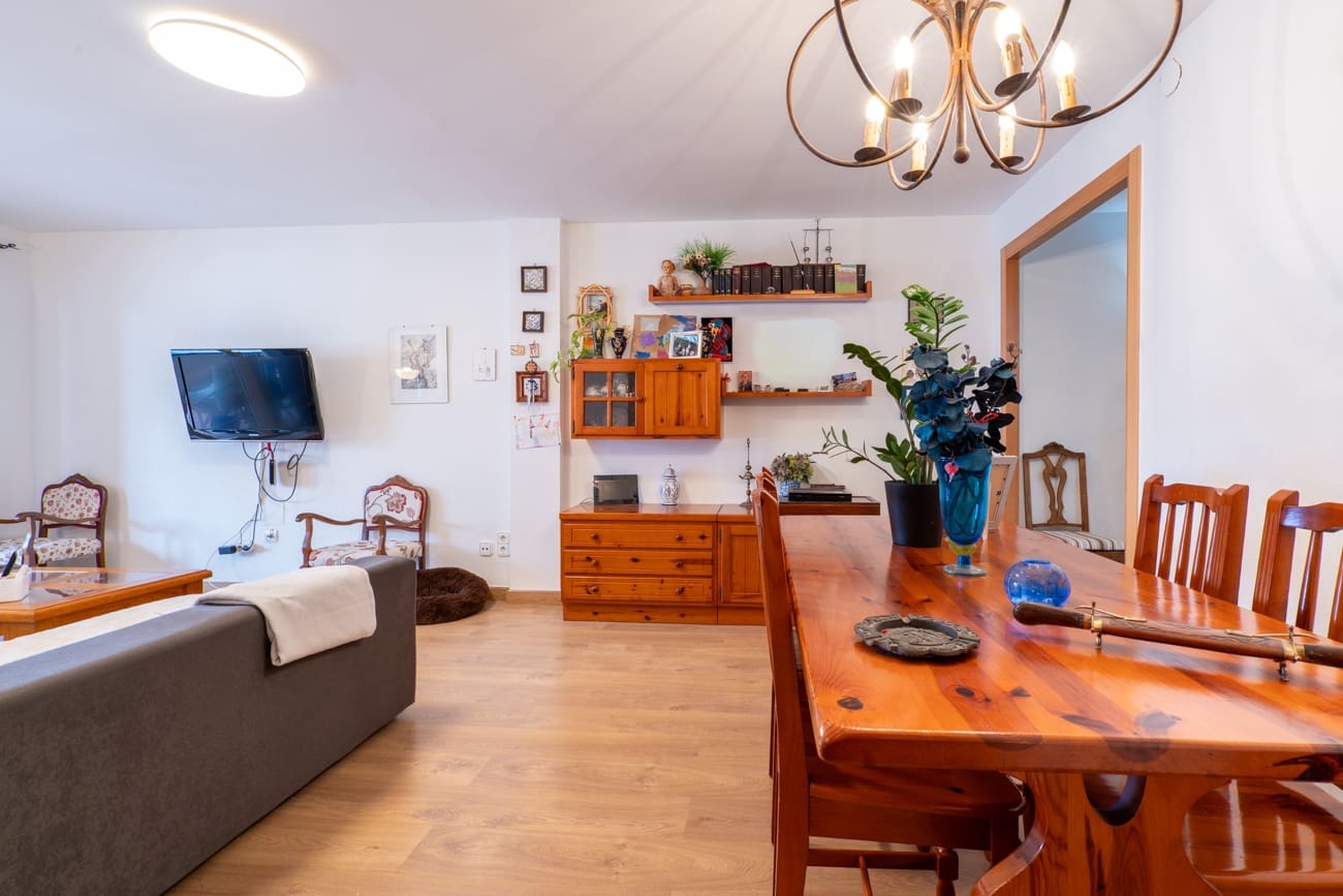 4 bedroom Apartment for sale in Tortosa - € 191,000 (Ref: 9440633)