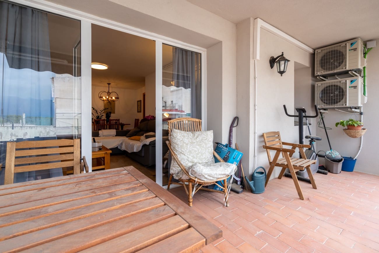 4 bedroom Apartment for sale in Tortosa - € 191,000 (Ref: 9440633)