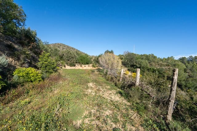 Finca/Herregård til salgs i Tivenys - € 23 000 (Ref: 9449207)