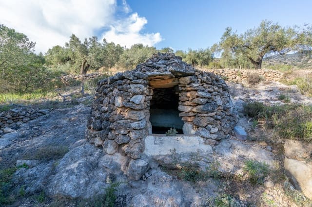 Finca/Herregård til salgs i Tivenys - € 23 000 (Ref: 9449883)
