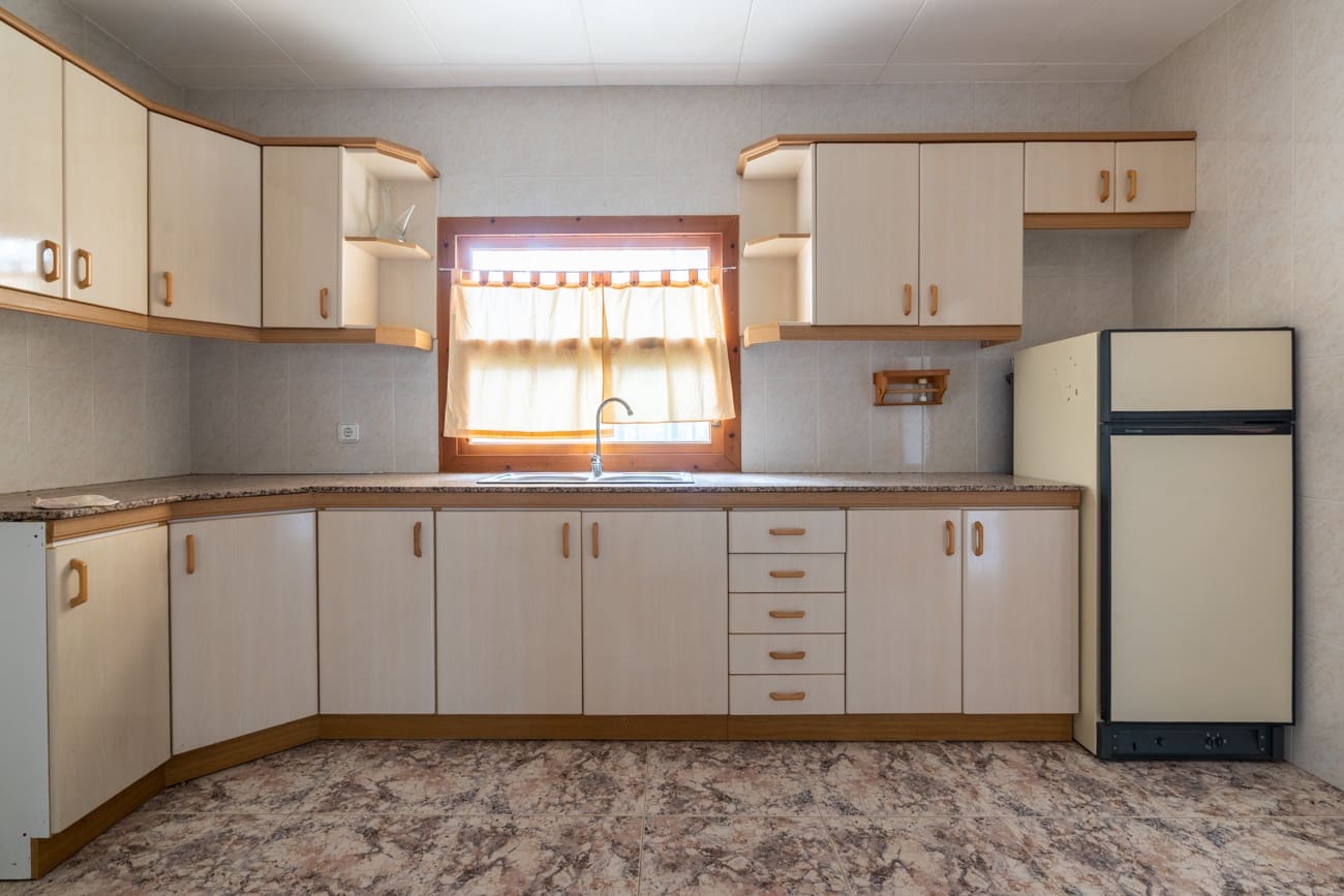 2 bedroom Finca/Country House for sale in Roquetes - € 150,000 (Ref: 9464897)