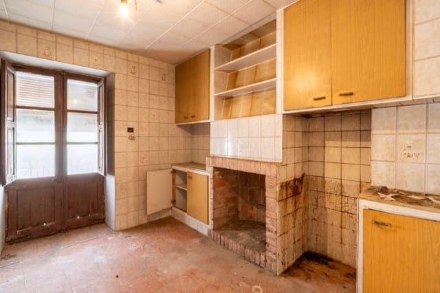 3 bedroom Townhouse for sale in Mas de Barberans - € 25,000 (Ref: 9471754)