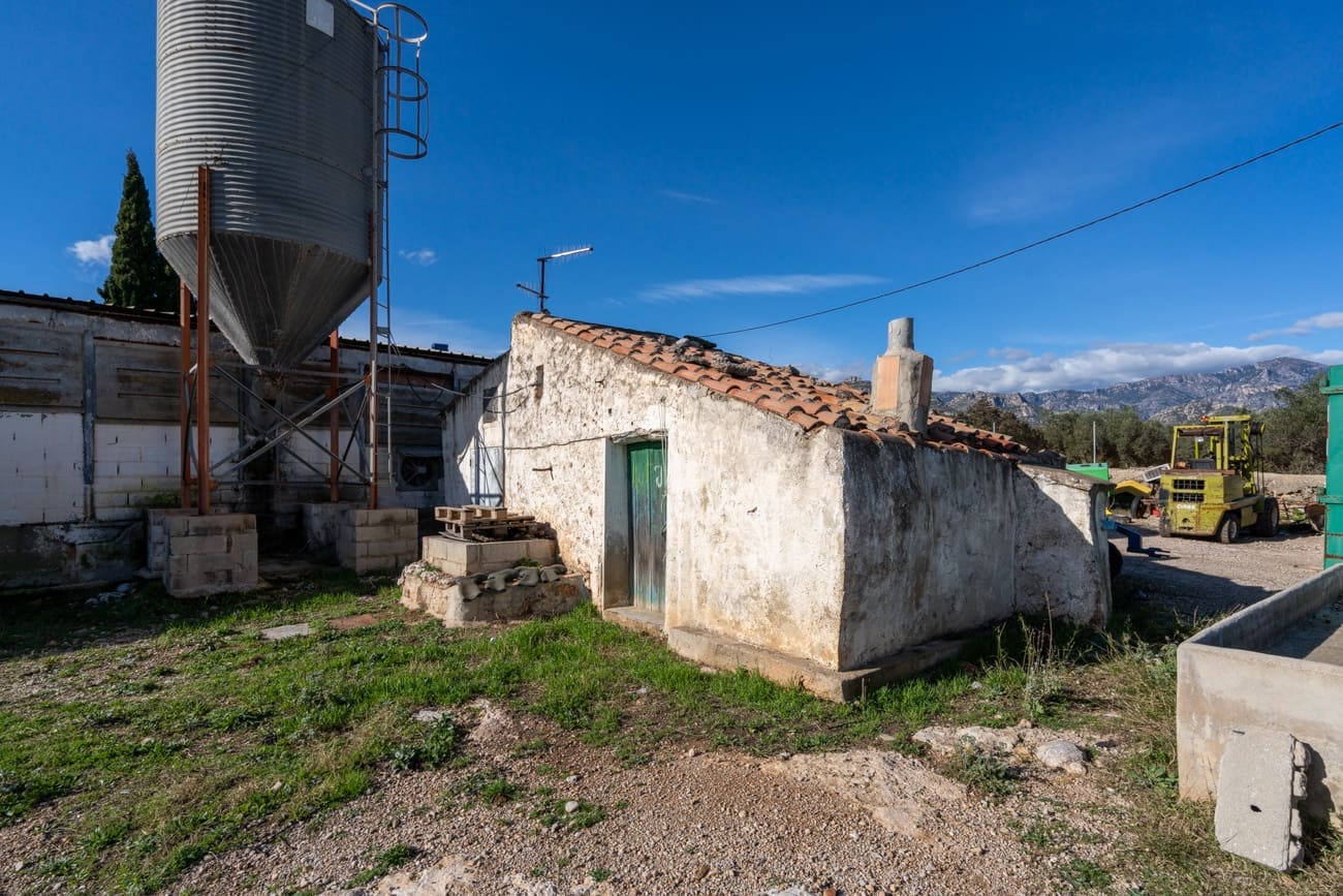 Finca/Hus på landet till salu i Mas de Barberans - 130 000 € (Ref: 9473544)