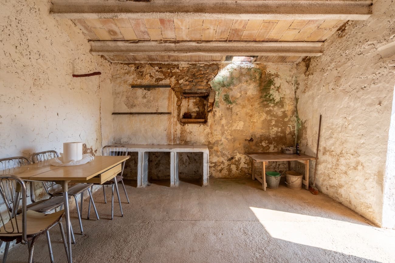 Finca/Country House for sale in Camarles - € 63,000 (Ref: 9634628)