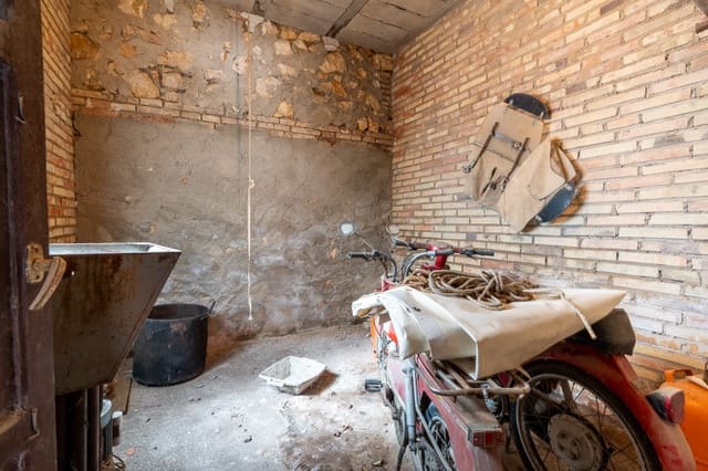 Casa de 3 habitaciones en Tortosa en venta - 140.000 € (Ref: 9696679)