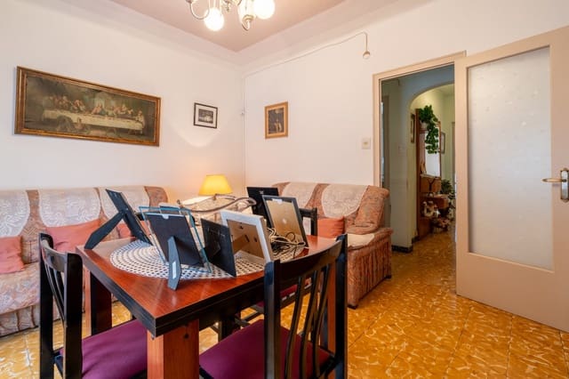 3 bedroom Townhouse for sale in Tortosa - € 140,000 (Ref: 9696679)