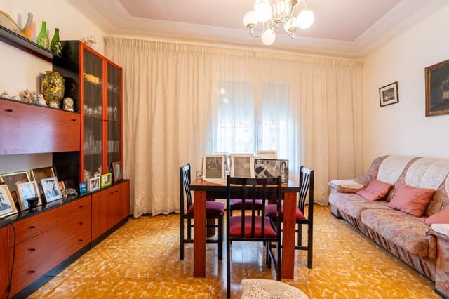 3 bedroom Townhouse for sale in Tortosa - € 140,000 (Ref: 9696679)