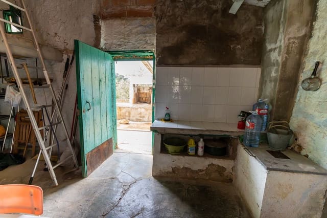 2 makuuhuone Maalaistalo myytävänä paikassa Tortosa - 33 000 € (Ref: 9807450)