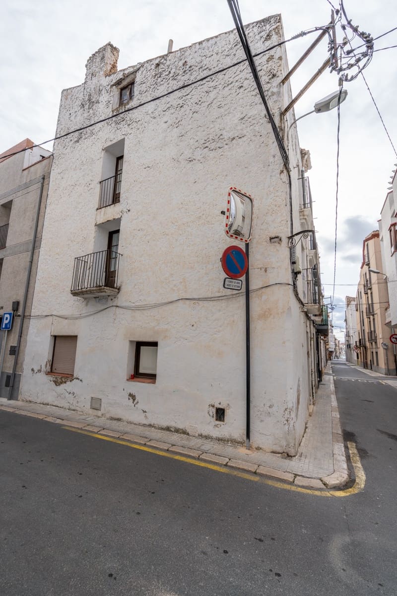 Casa de 4 habitaciones en La Sénia en venta - 59.000 € (Ref: 9812386)