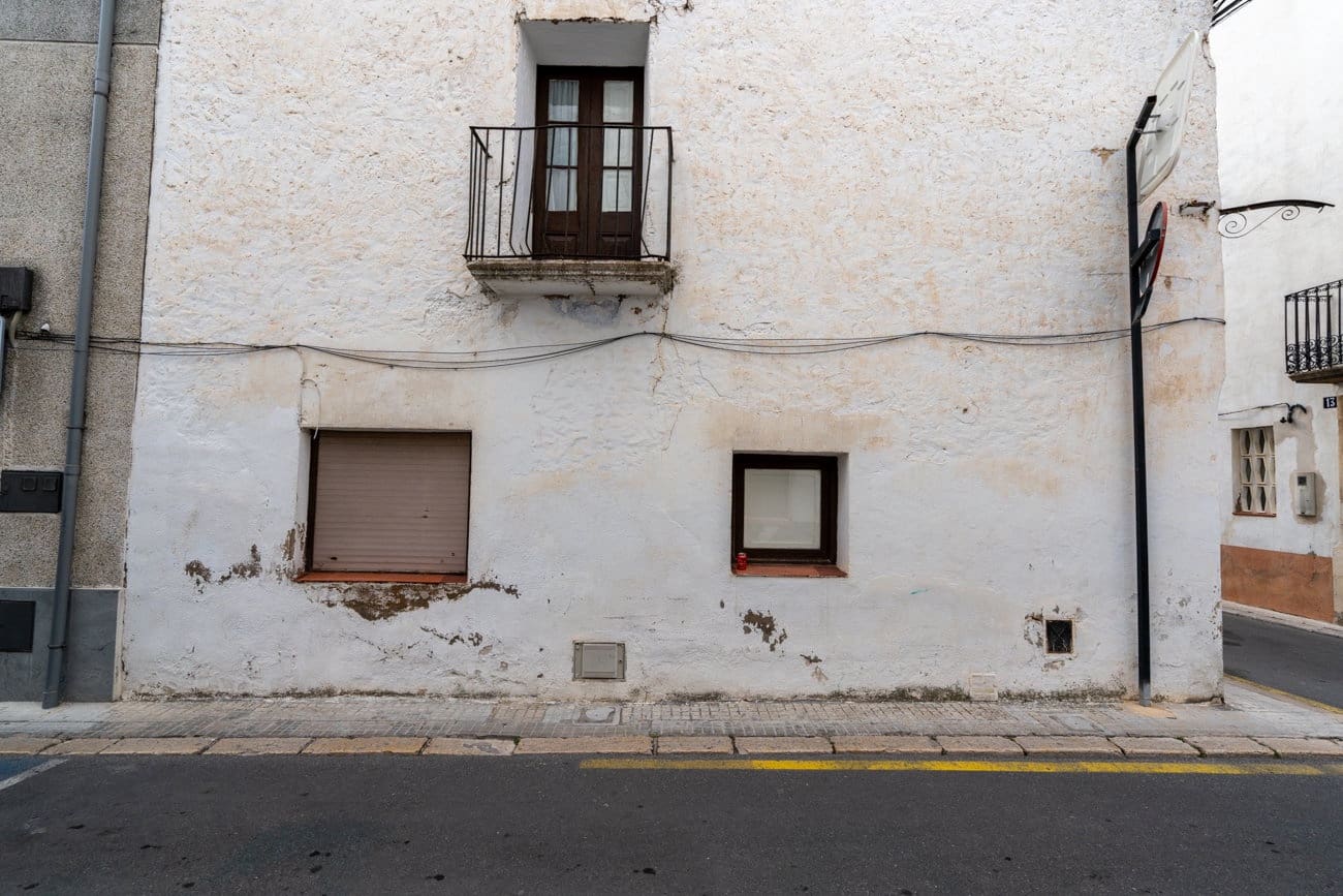 4 bedroom Townhouse for sale in La Senia - € 49,000 (Ref: 9812386)