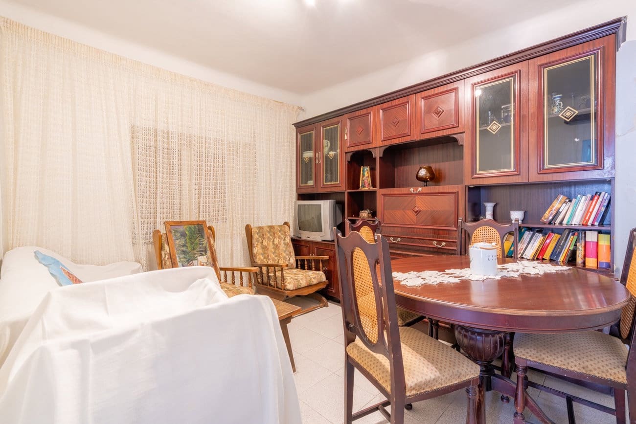 4 bedroom Townhouse for sale in La Senia - € 49,000 (Ref: 9812386)