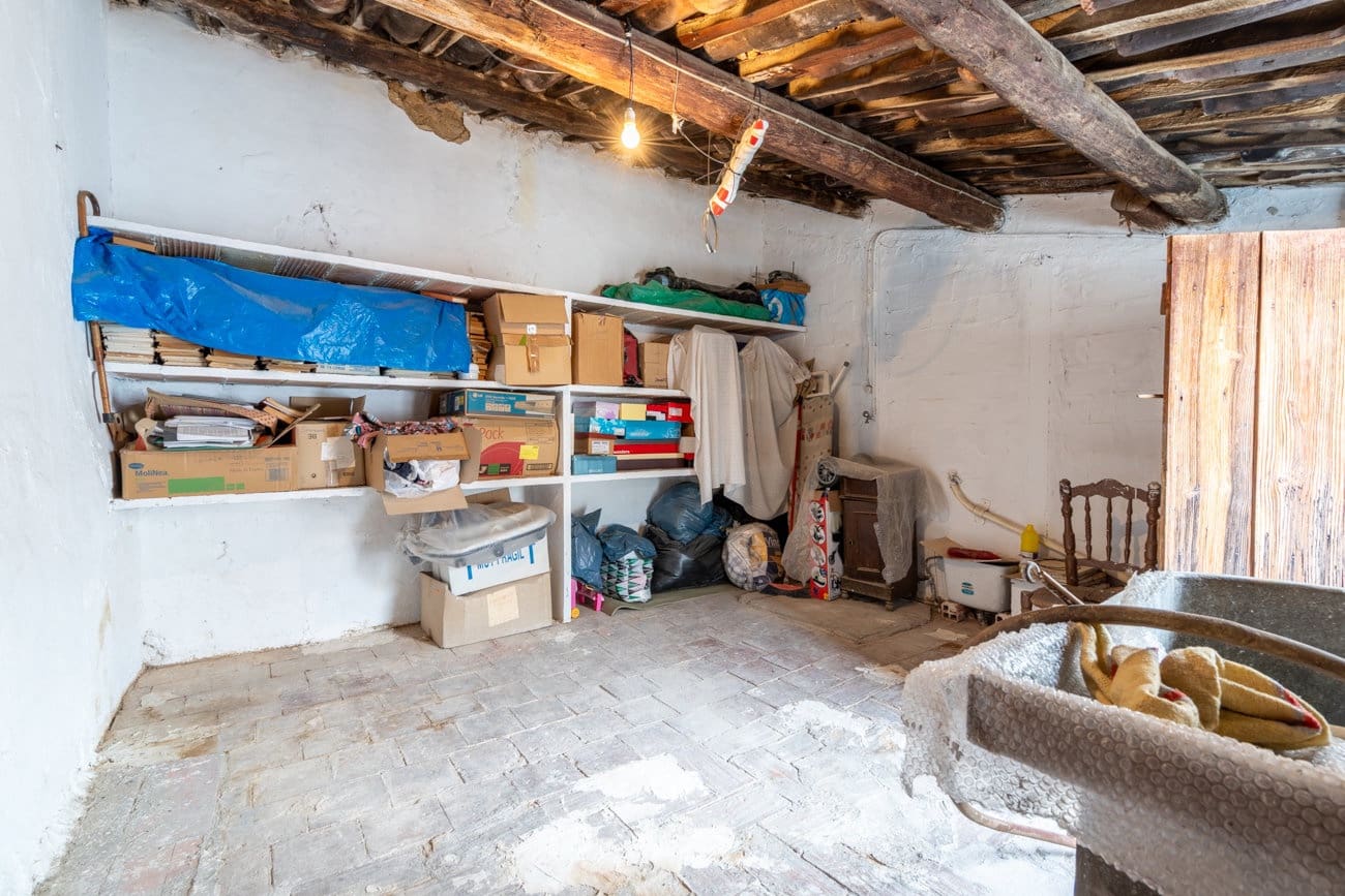 4 bedroom Townhouse for sale in La Senia - € 49,000 (Ref: 9812386)
