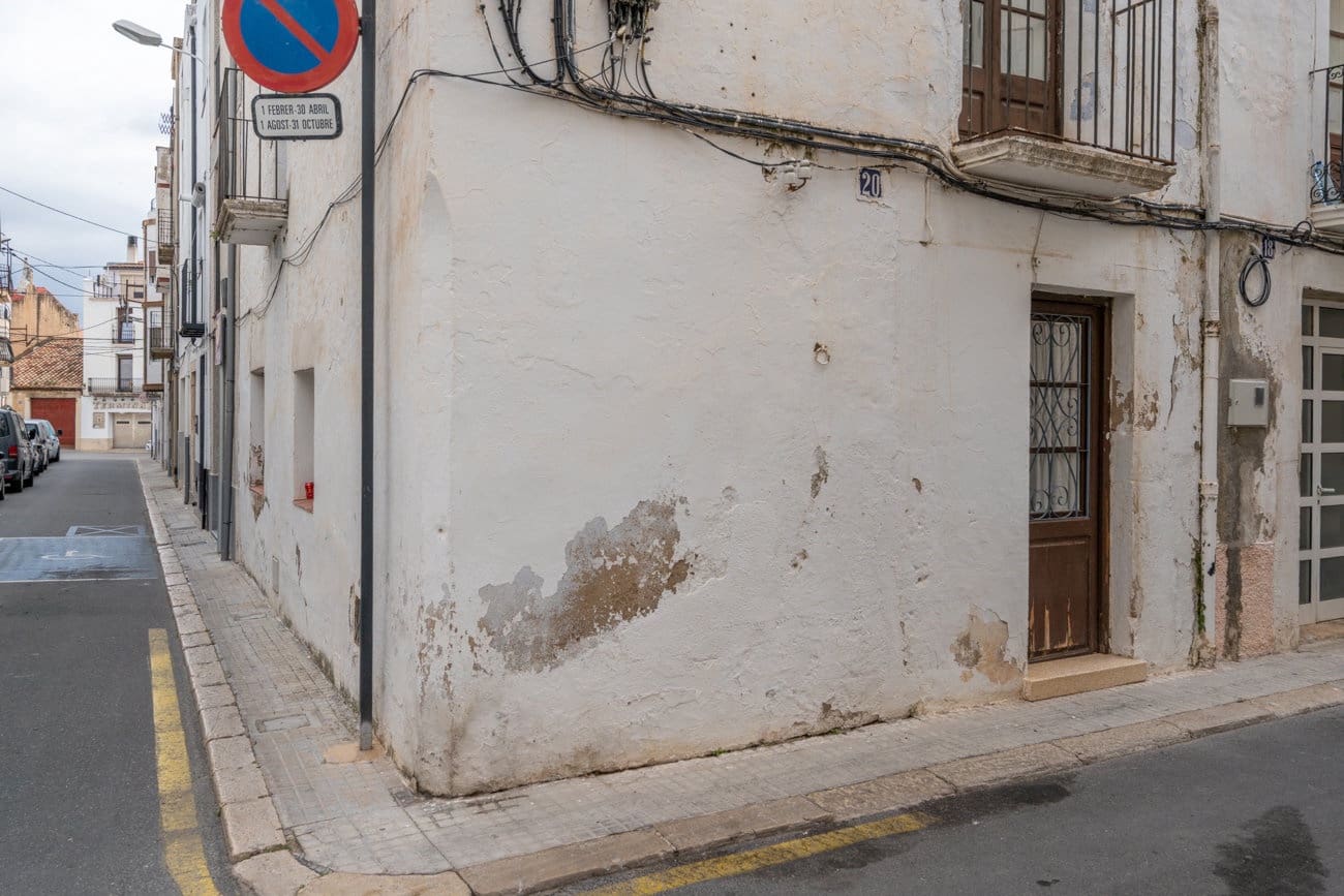 4 bedroom Townhouse for sale in La Senia - € 49,000 (Ref: 9812386)