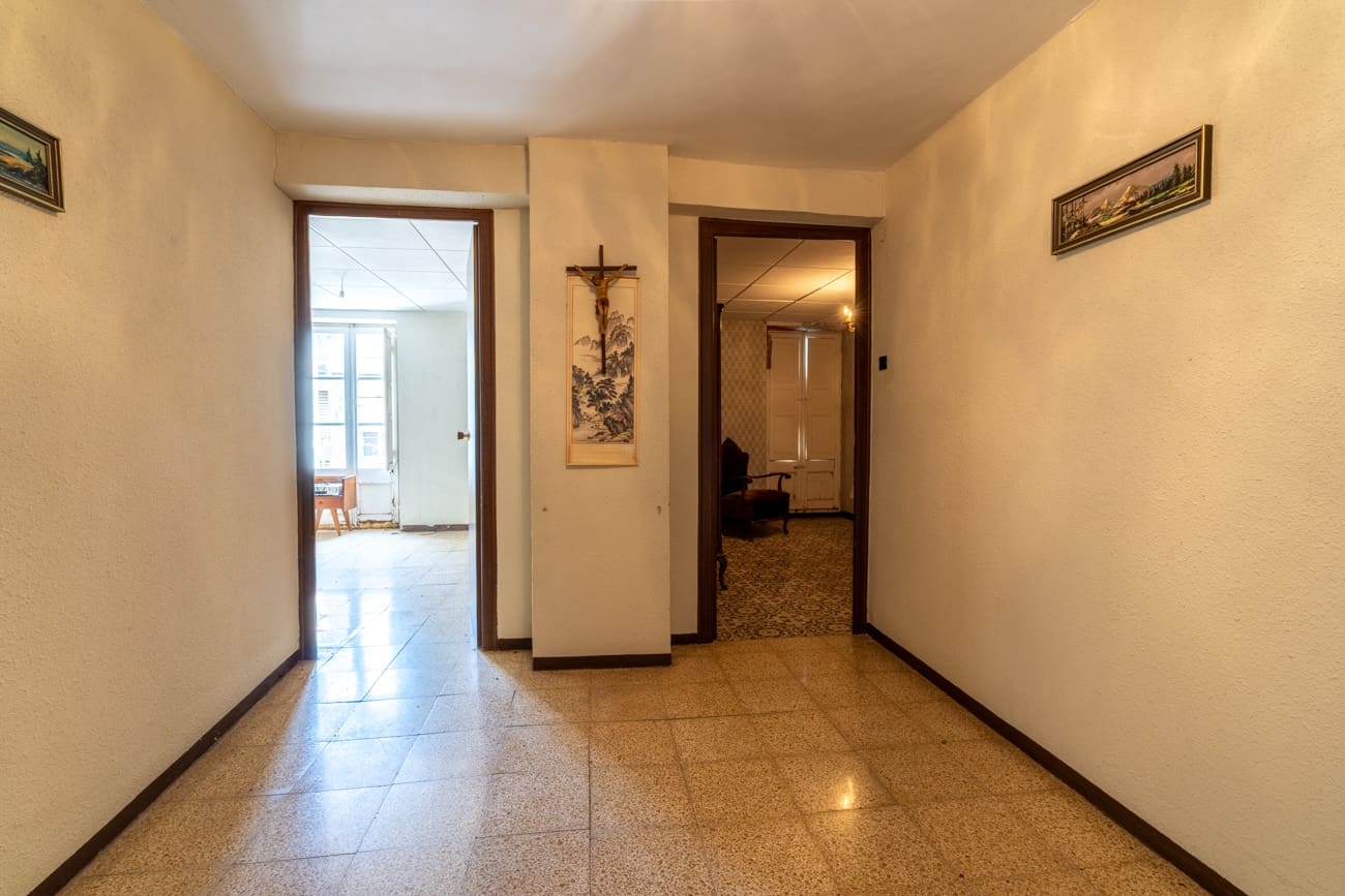 5 bedroom Townhouse for sale in Santa Barbara - € 70,000 (Ref: 9824051)