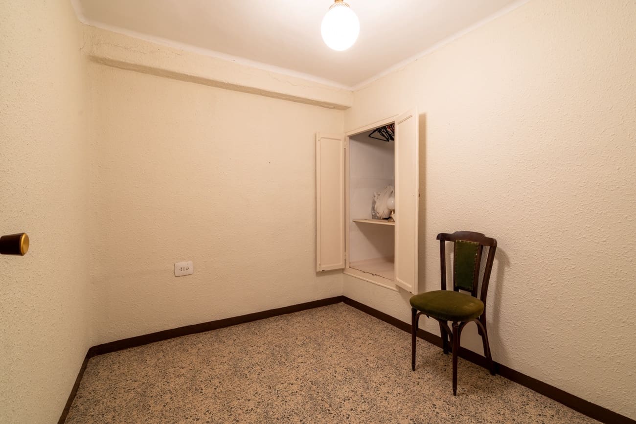 5 bedroom Townhouse for sale in Santa Barbara - € 70,000 (Ref: 9824051)