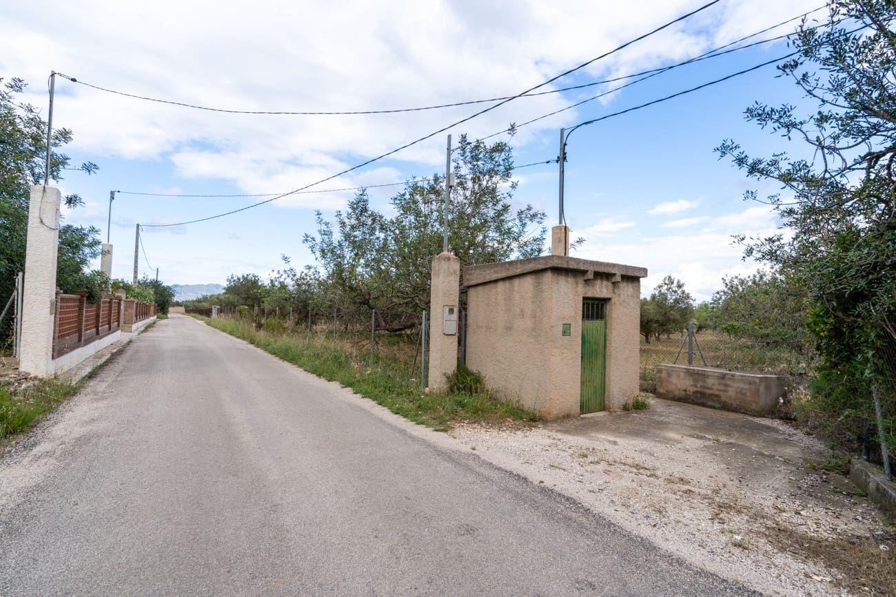 Finca/Country House for sale in Els Reguers - € 40,000 (Ref: 9833993)
