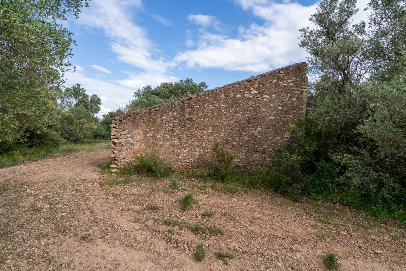 Finca/Country House for sale in Els Reguers - € 40,000 (Ref: 9833993)