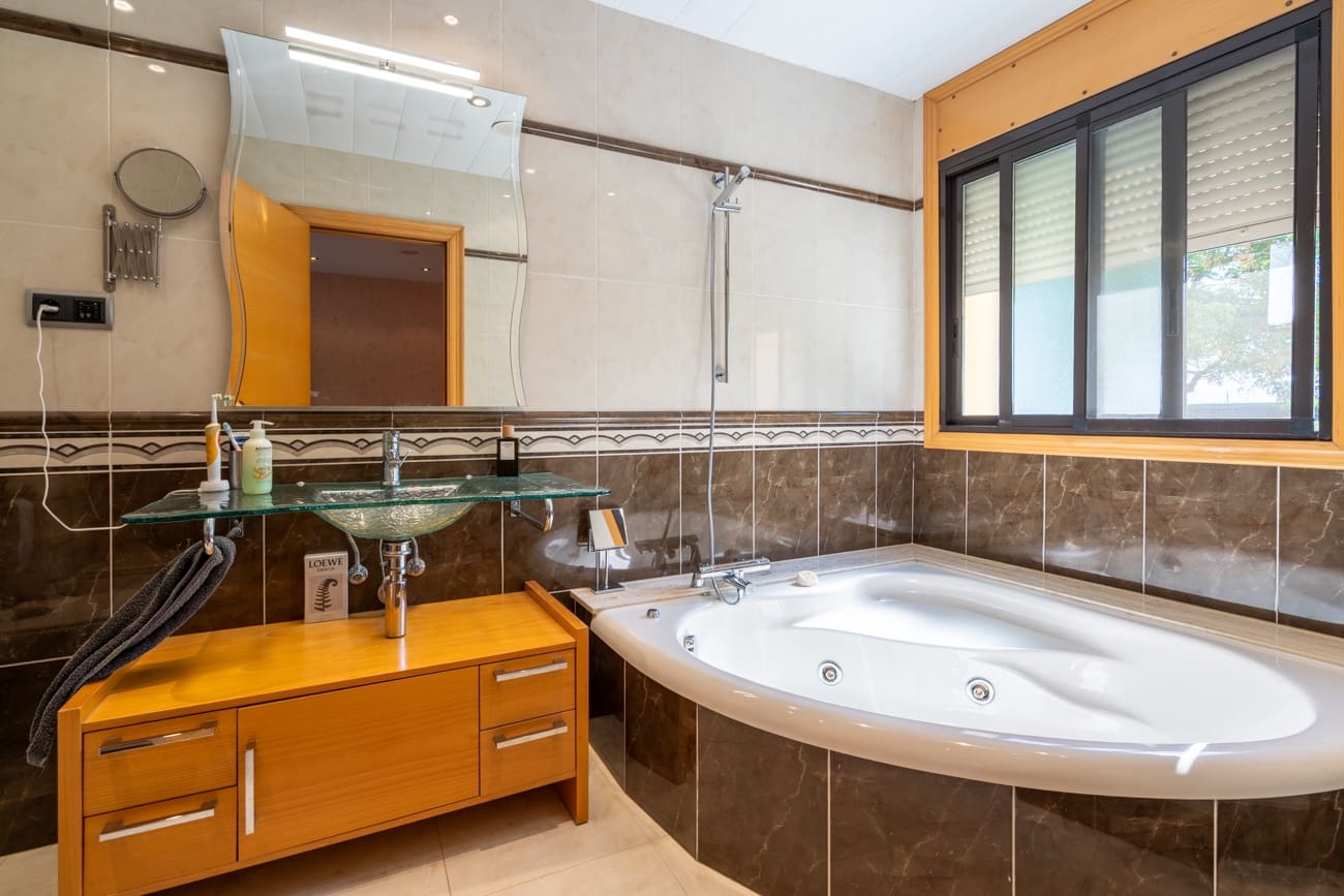 4 soverom Villa til salgs i Tortosa - € 1 650 000 (Ref: 9866159)