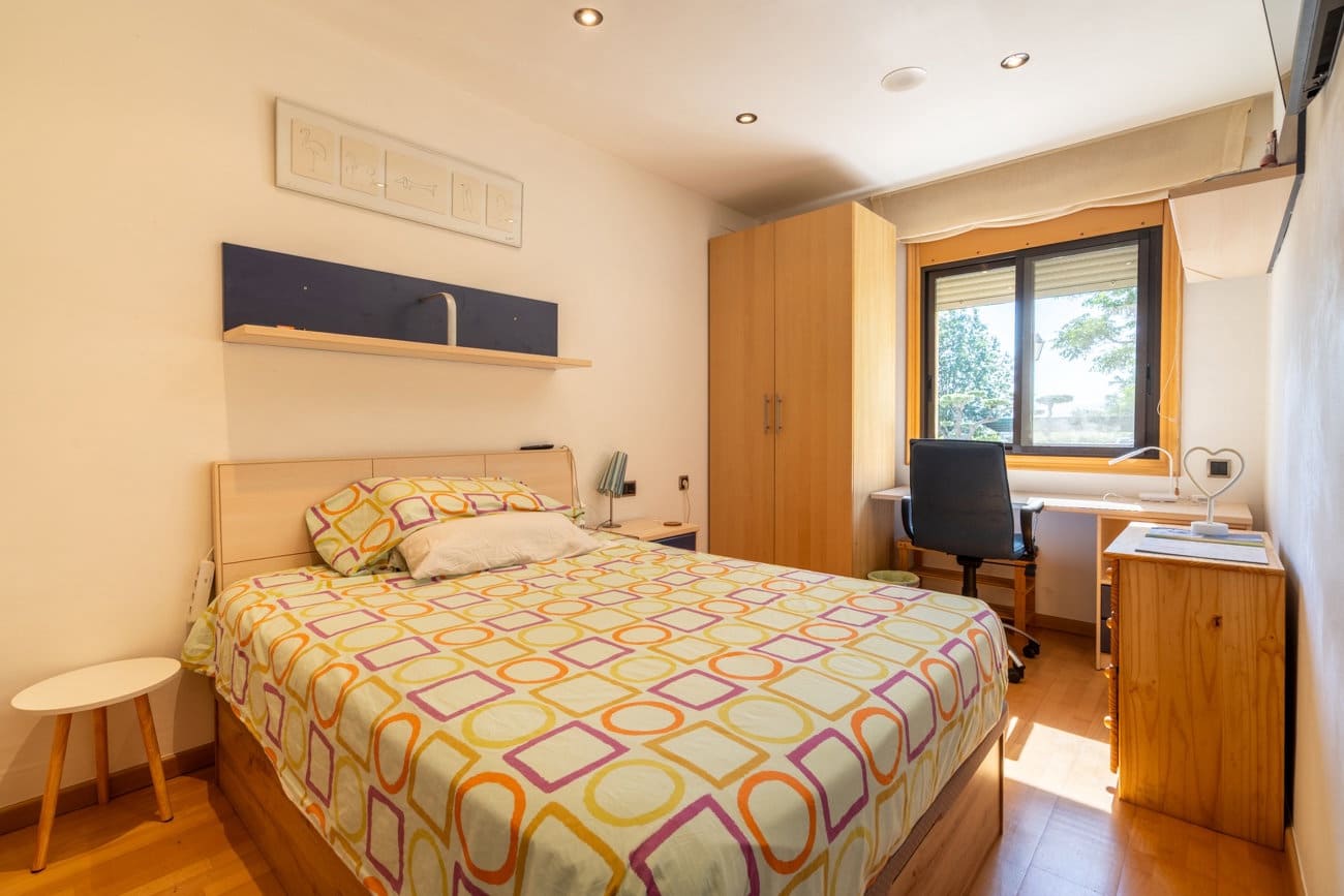 4 bedroom Villa for sale in Tortosa with pool garage - € 1,650,000 (Ref: 9866159)