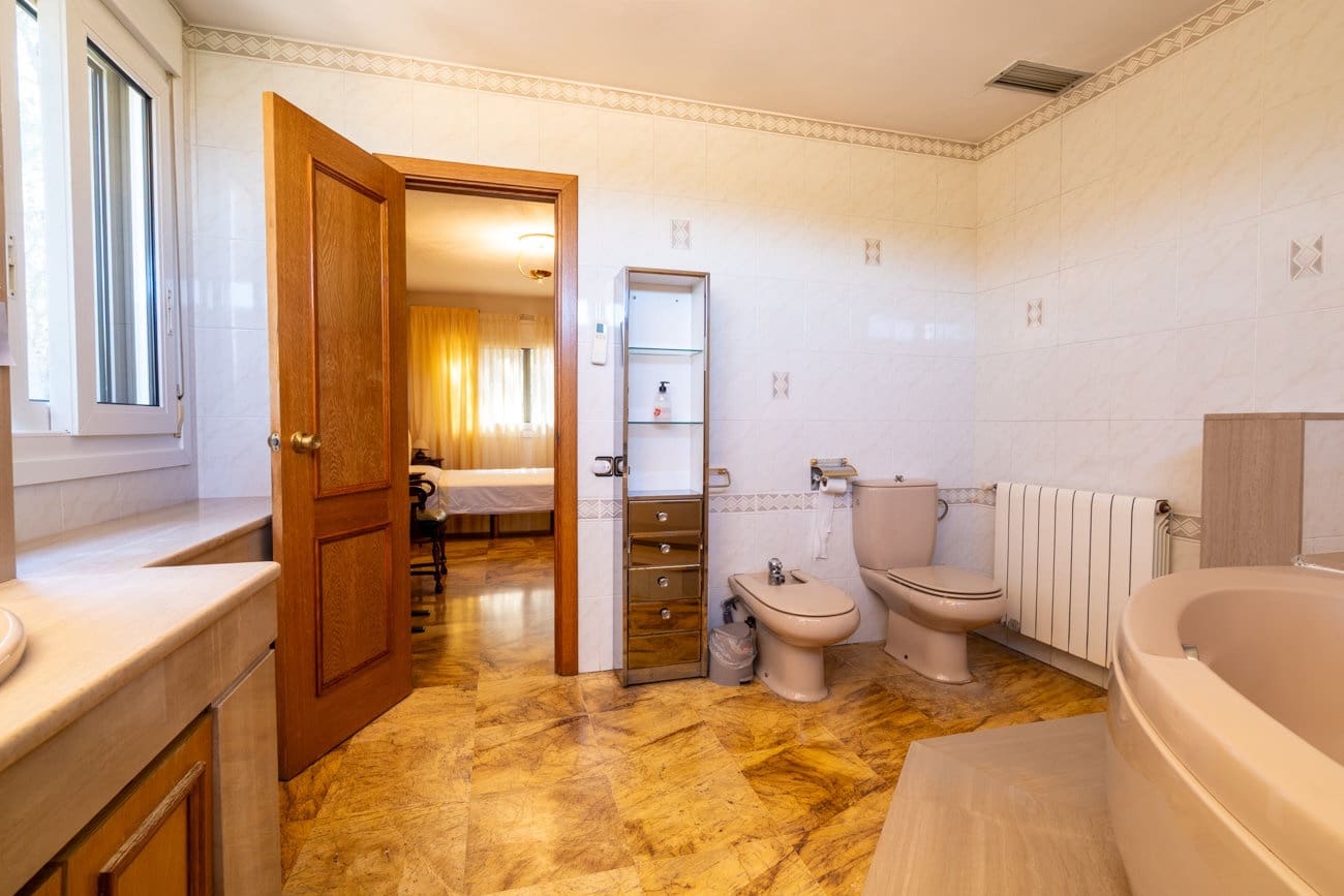 8 soveværelse Villa til salg i Tortosa - € 950.000 (Ref: 9877452)