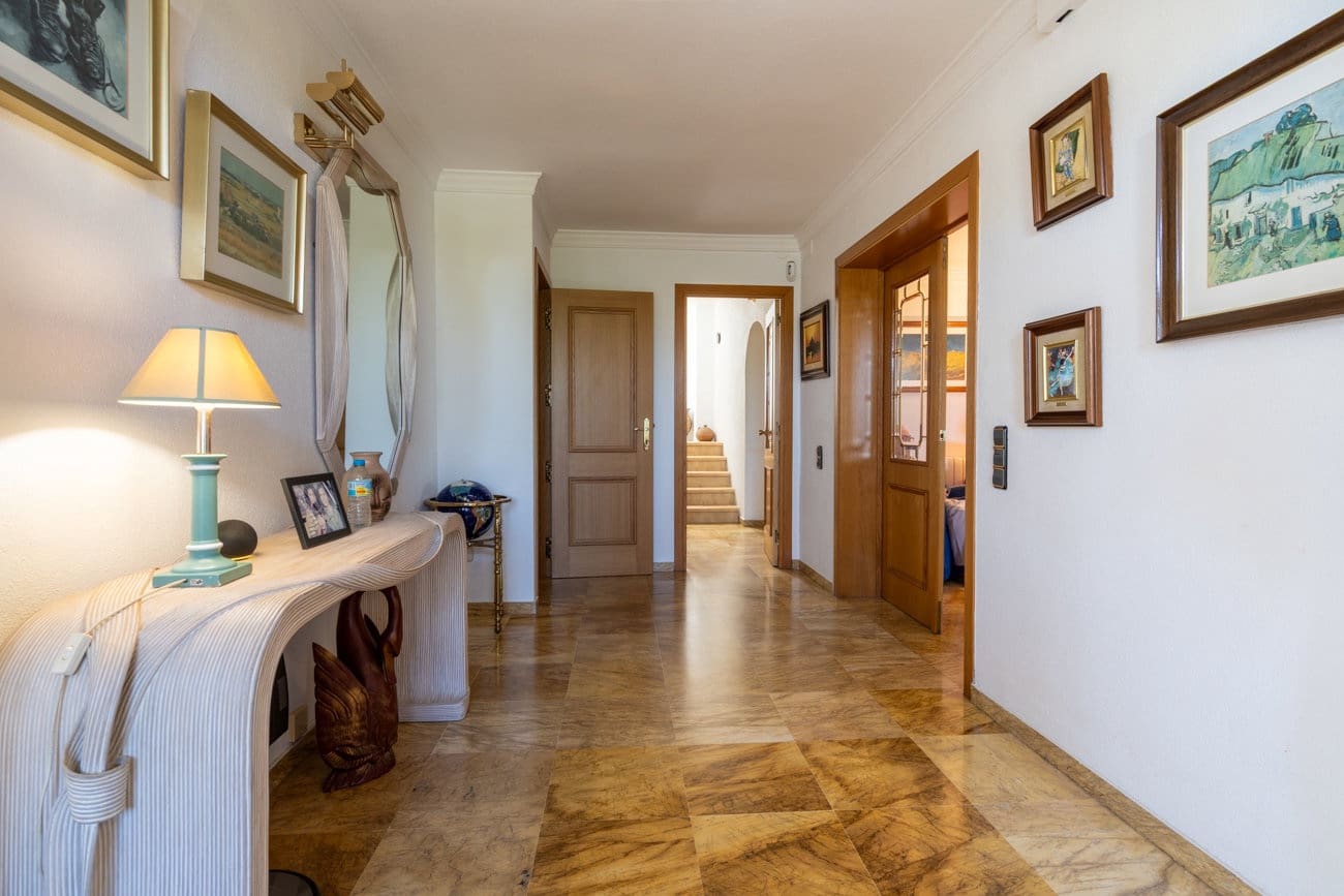 8 soveværelse Villa til salg i Tortosa - € 950.000 (Ref: 9877452)