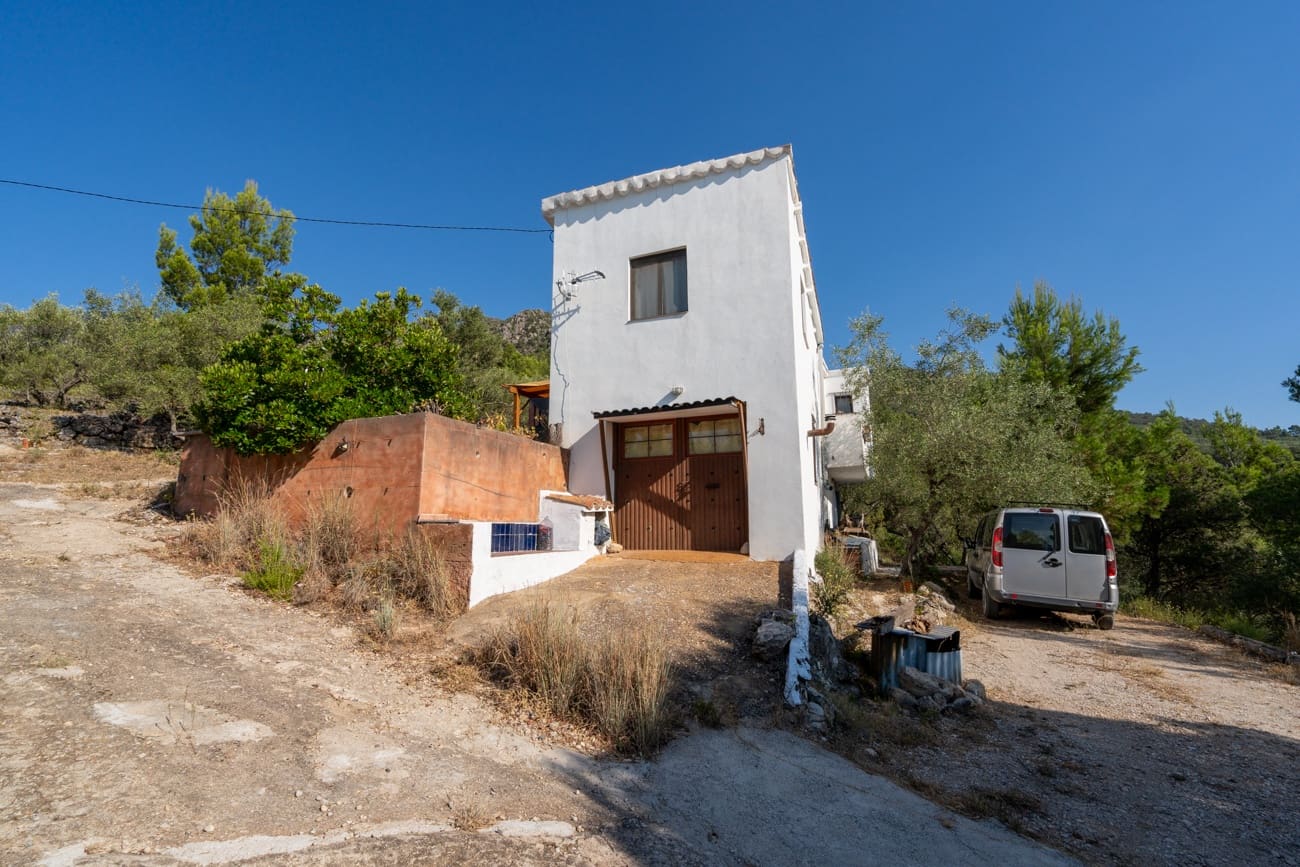 3 bedroom Finca/Country House for sale in Roquetes - € 98,000 (Ref: 9946054)