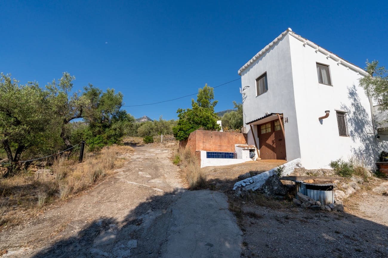 3 bedroom Finca/Country House for sale in Roquetes - € 98,000 (Ref: 9946054)