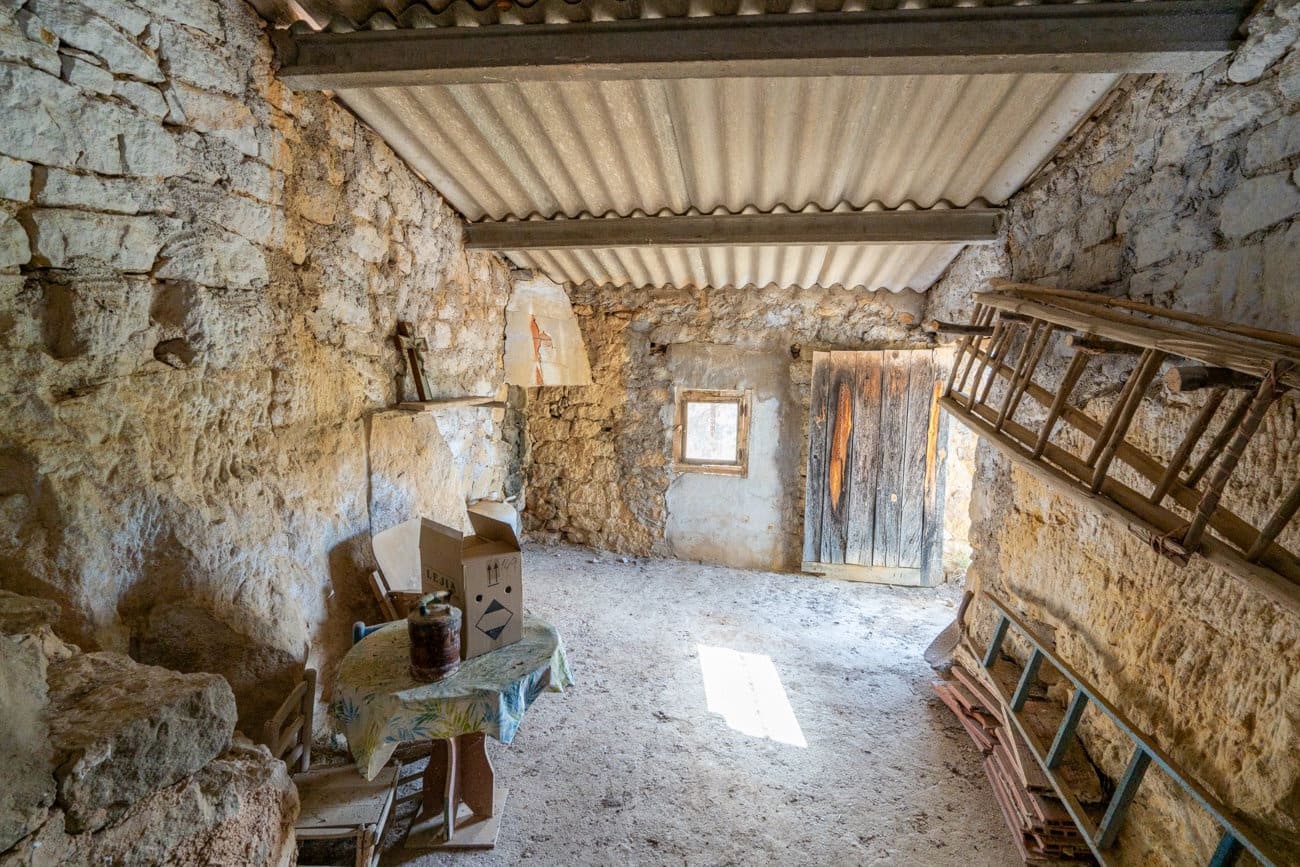 Finca/Country House for sale in Caseres - € 30,000 (Ref: 9964552)