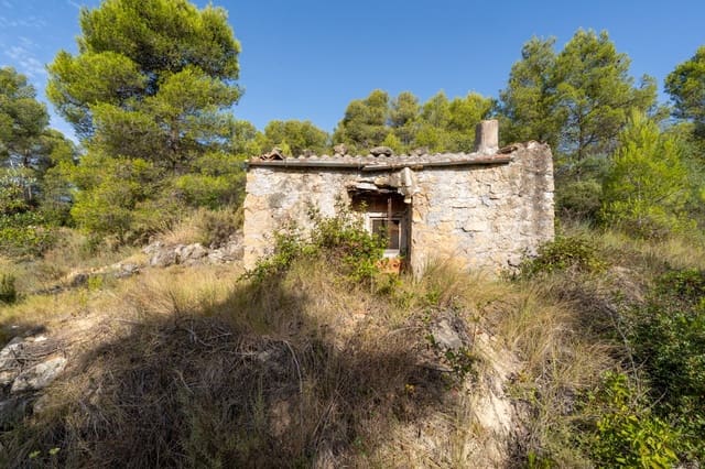 Finca/Herregård til salgs i Caseres - € 30 000 (Ref: 9964552)