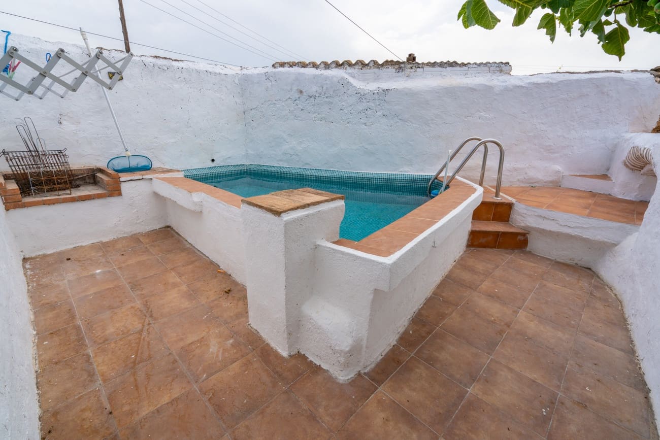 6 Zimmer Finca/Landgut zu verkaufen in Tortosa mit Pool - 300.000 € (Ref: 9965943)