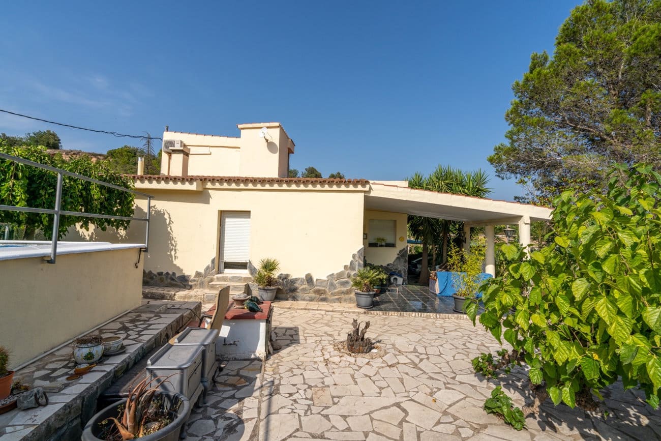 Chalet de 4 habitaciones en Roquetes en venta con piscina - 200.000 € (Ref: 9979314)