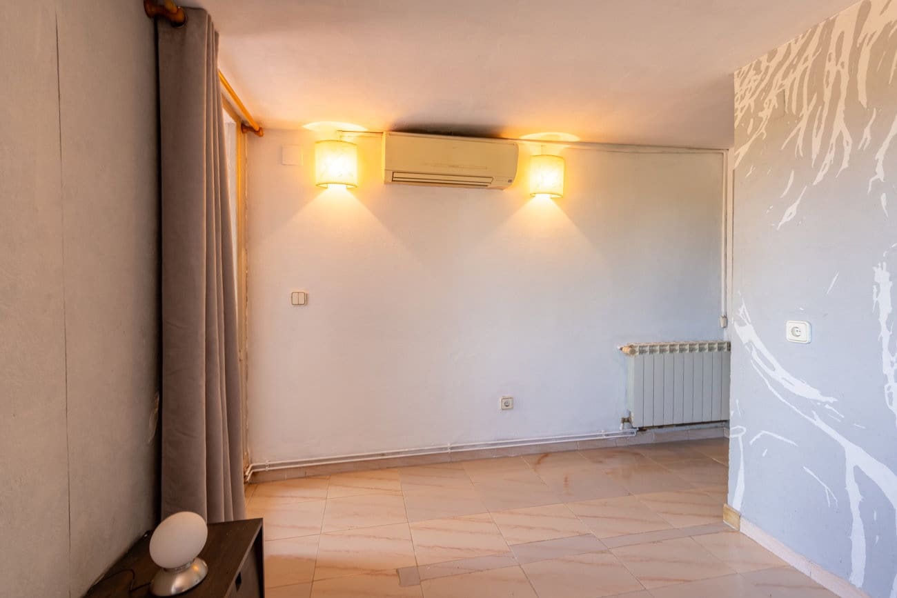 Chalet de 4 habitaciones en Roquetes en venta con piscina - 200.000 € (Ref: 9979314)