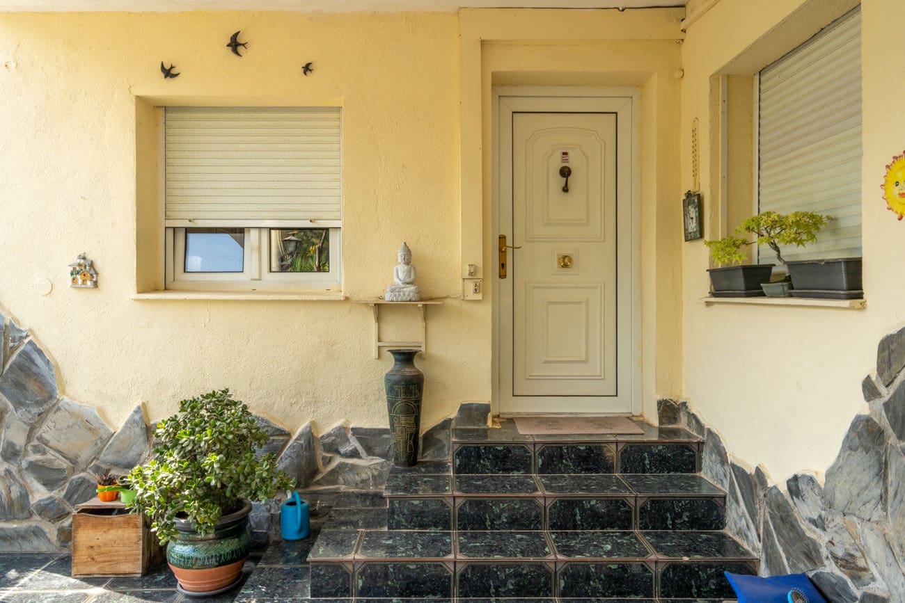 Chalet de 4 habitaciones en Roquetes en venta con piscina - 200.000 € (Ref: 9979314)