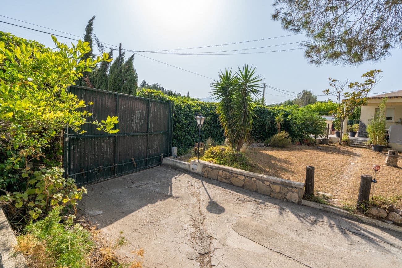 Chalet de 4 habitaciones en Roquetes en venta con piscina - 200.000 € (Ref: 9979314)