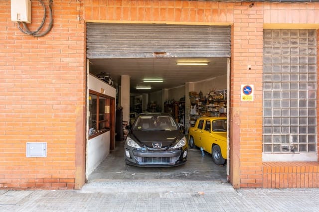Kaupallinen myytävänä paikassa Tortosa - 96 000 € (Ref: 9985331)