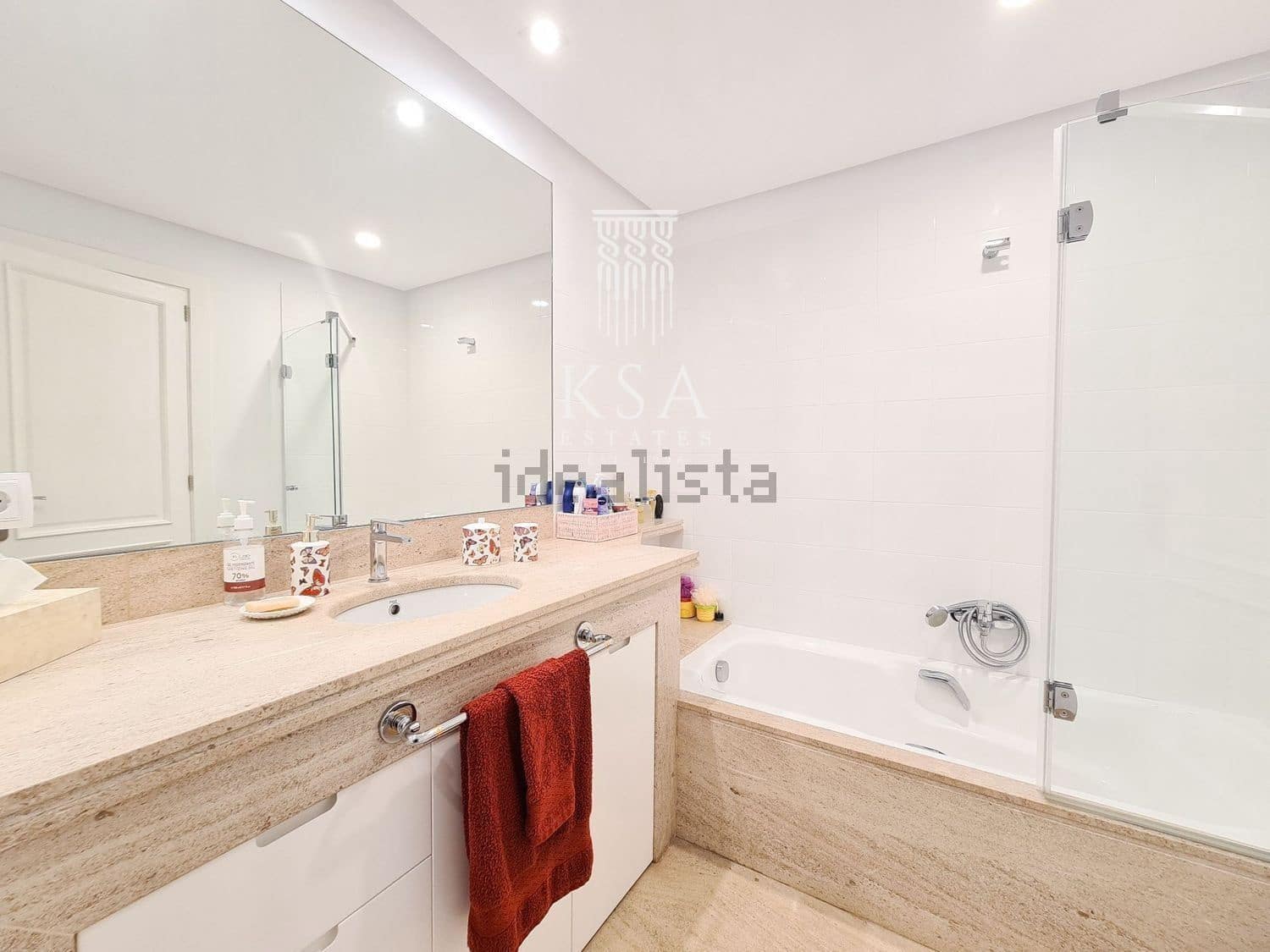 4 soveværelse Lejlighed til salg i Bendinat med swimmingpool garage - € 2.400.000 (Ref: 6915991)