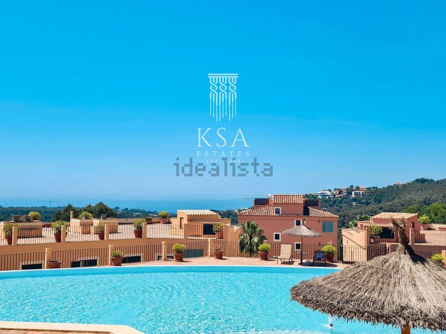 4 soveværelse Lejlighed til salg i Bendinat med swimmingpool garage - € 2.400.000 (Ref: 6915991)