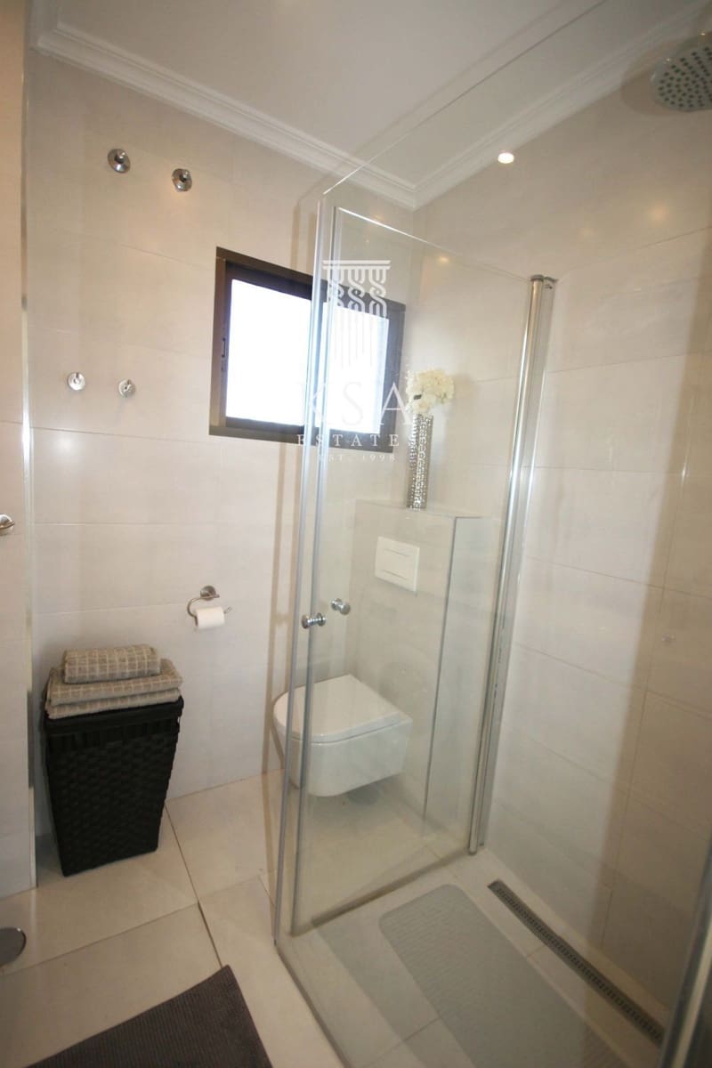 2 sovrum Lägenhet att hyra i Benalmadena Costa med pool garage - 7 000 € (Ref: 6977679)