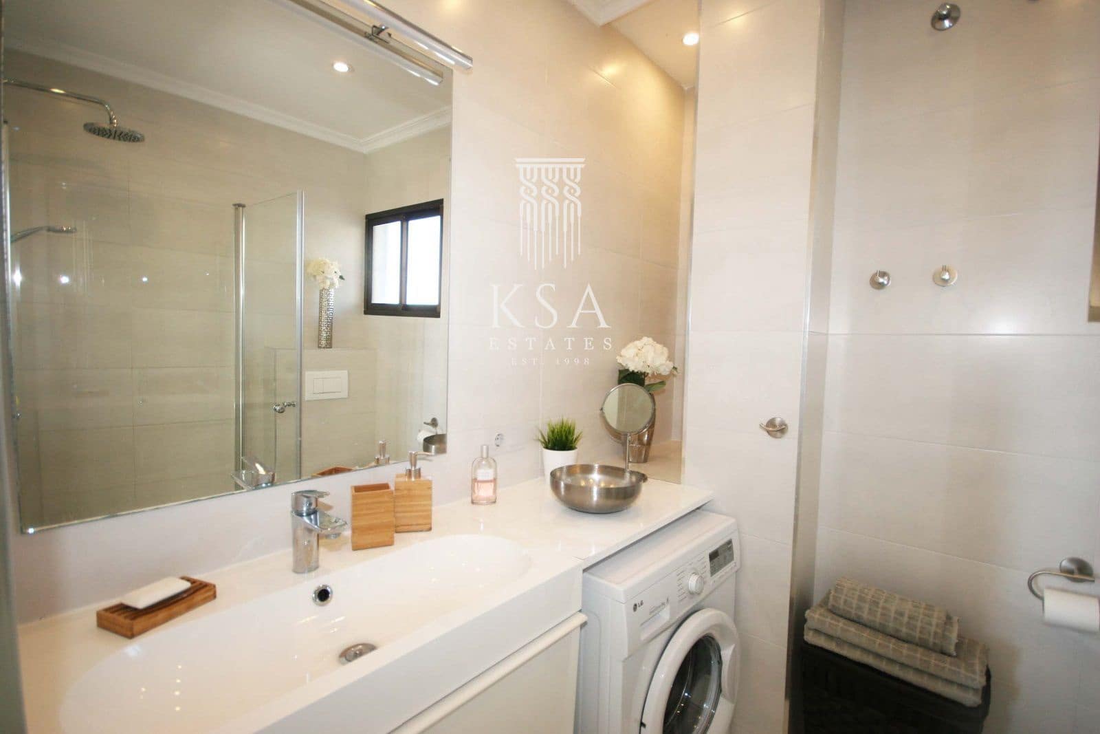 2 sovrum Lägenhet att hyra i Benalmadena Costa med pool garage - 7 000 € (Ref: 6977679)