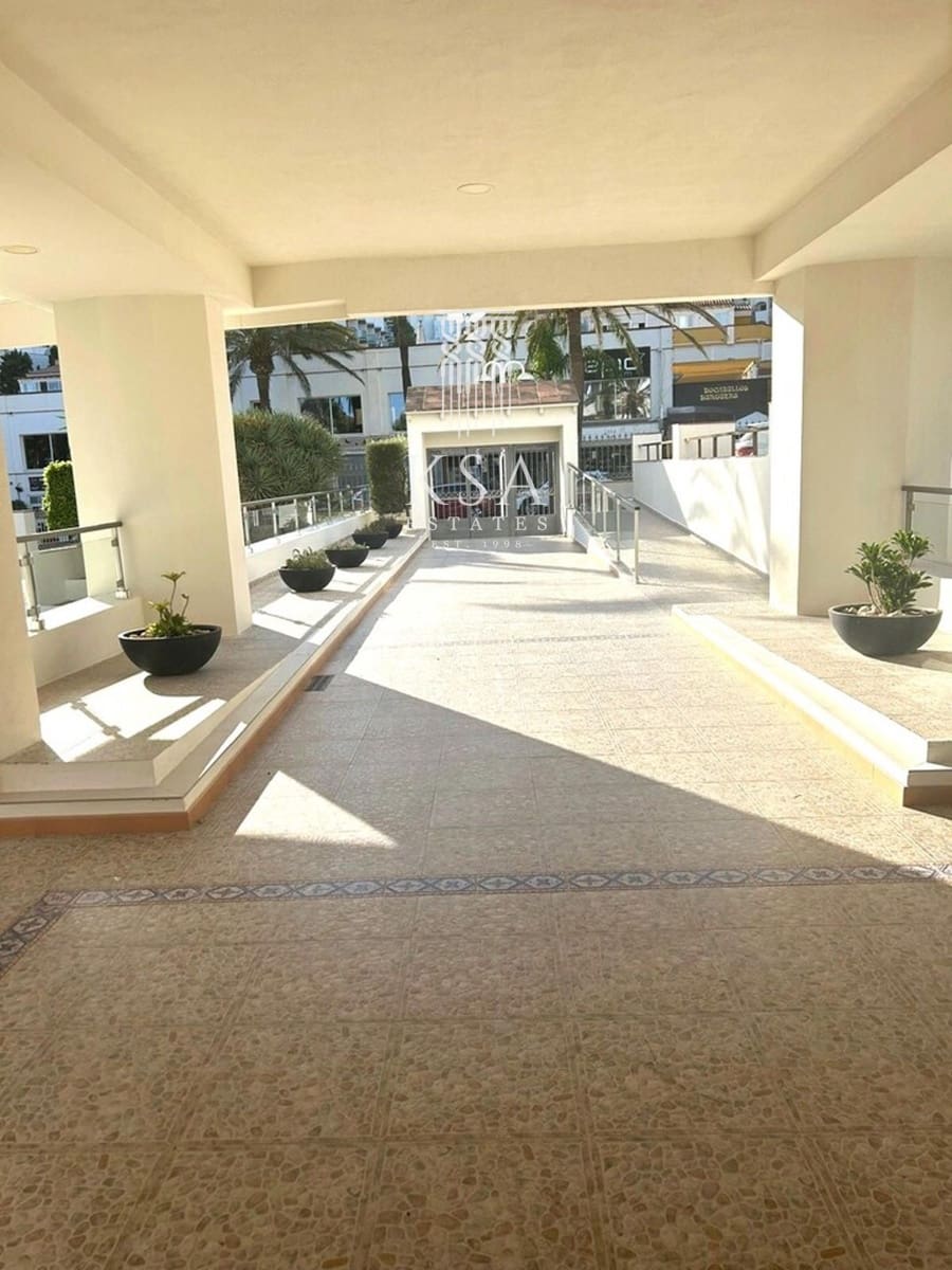 2 sovrum Lägenhet att hyra i Benalmadena Costa med pool garage - 7 000 € (Ref: 6977679)