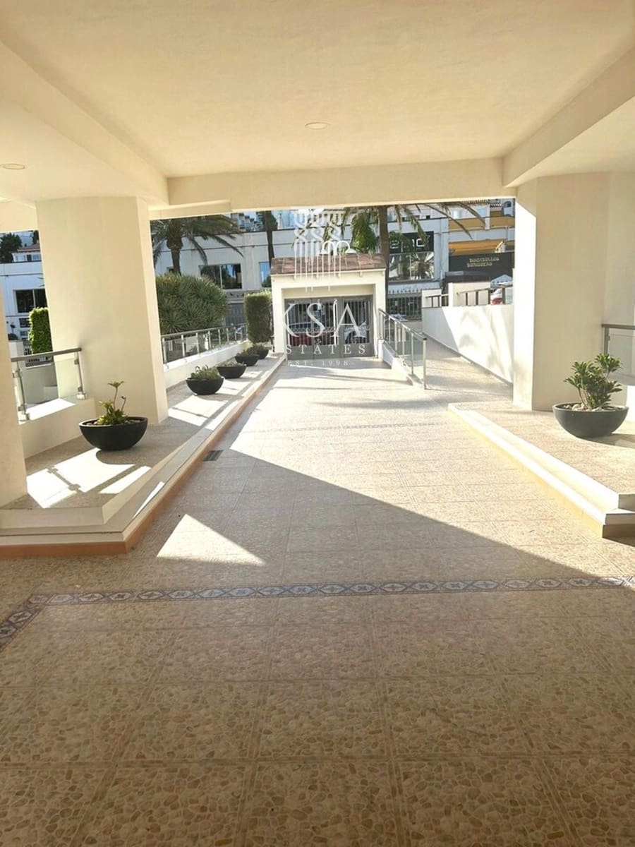 2 sovrum Lägenhet att hyra i Benalmadena Costa med pool garage - 7 000 € (Ref: 6977679)