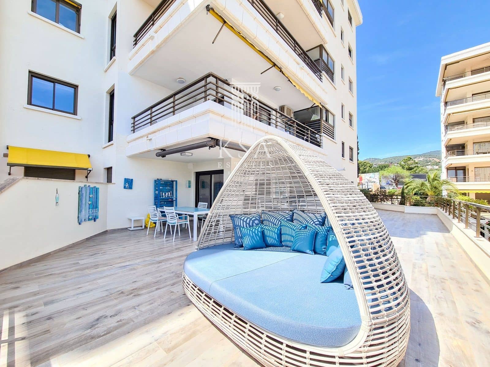 3 soveværelse Lejlighed til salg i Puerto Portals med swimmingpool - € 1.900.000 (Ref: 7005446)