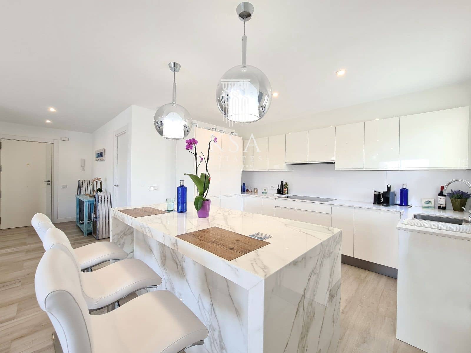 3 soveværelse Lejlighed til salg i Puerto Portals med swimmingpool - € 1.900.000 (Ref: 7005446)