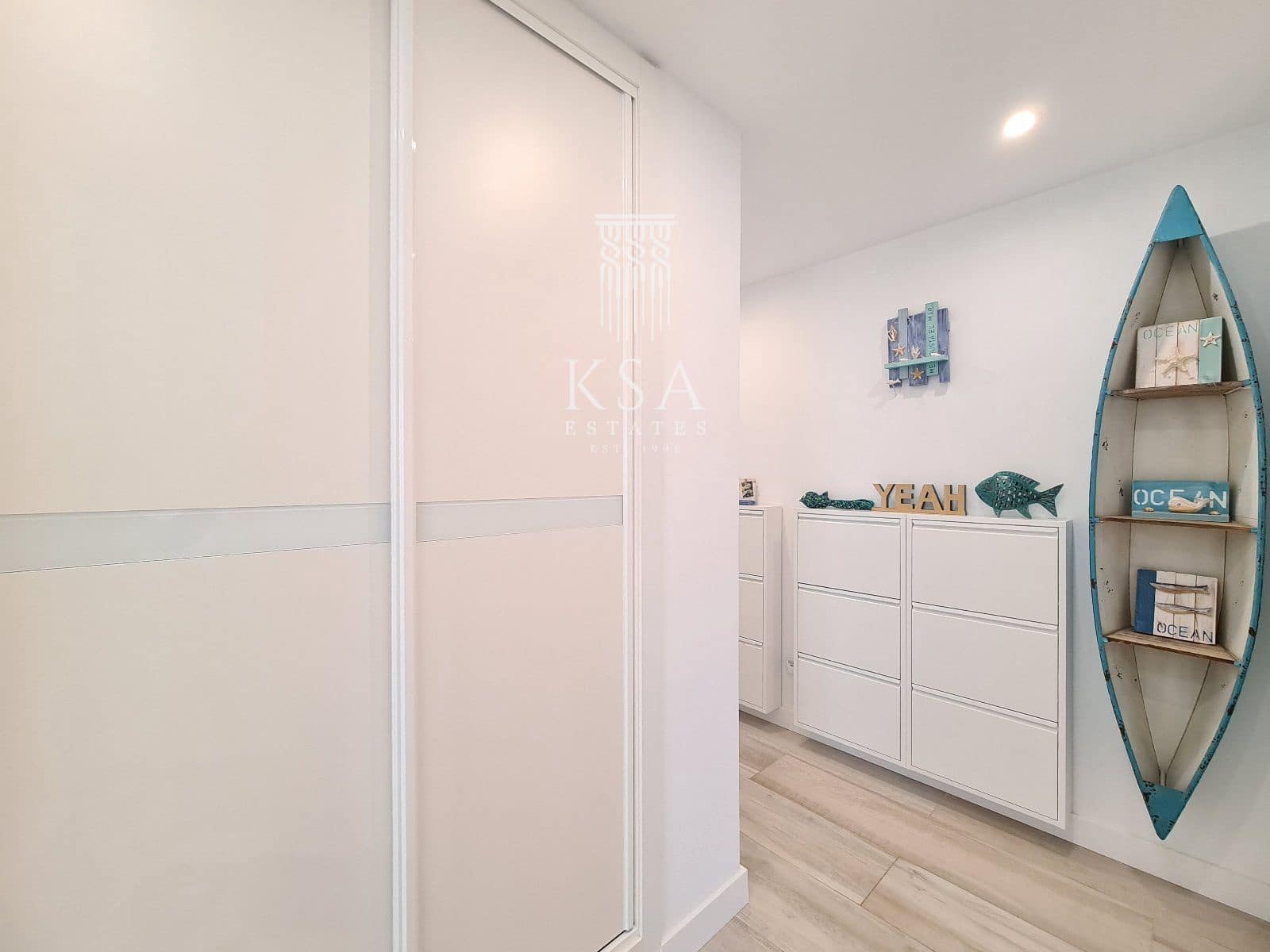 3 soveværelse Lejlighed til salg i Puerto Portals med swimmingpool - € 1.900.000 (Ref: 7005446)